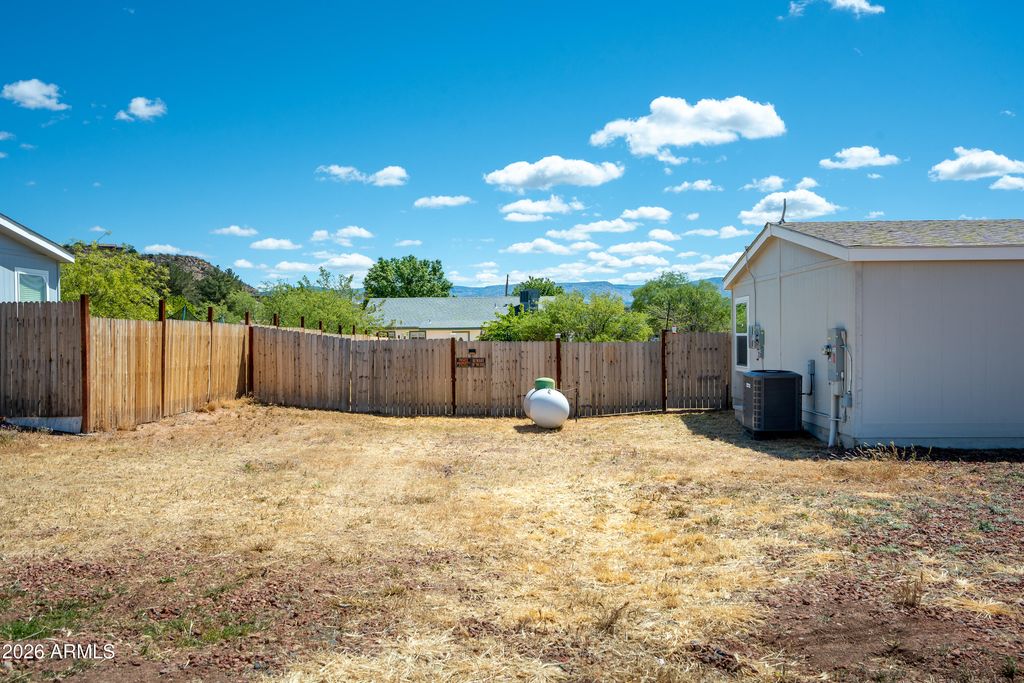 Image 30 of property listing at 5885 N ROBIN LYNN Lane, Rimrock, AZ 86335