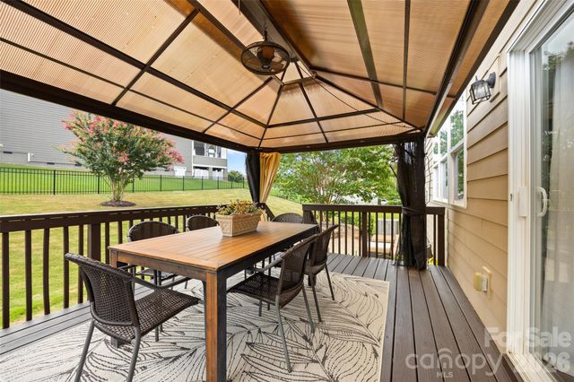 13403 Highflyer Woods Lane, Charlotte, NC 28278