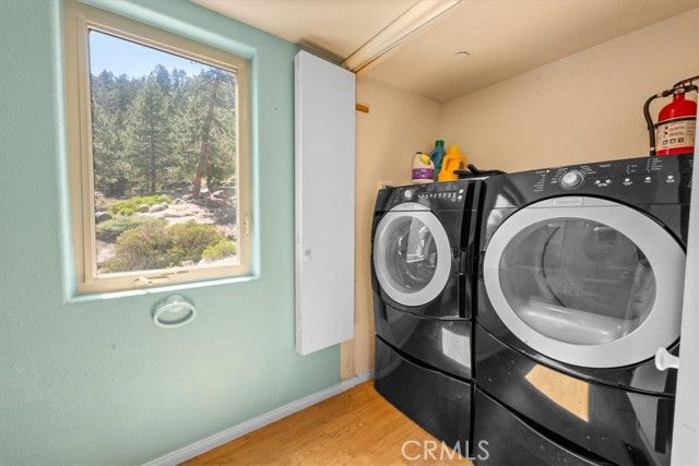 38512 North Shore Drive, Fawnskin, CA 92333