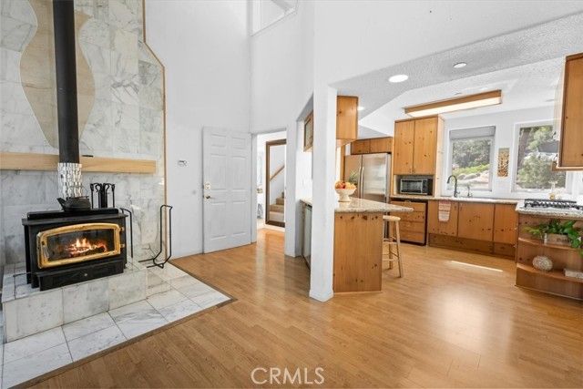 38512 North Shore Drive, Fawnskin, CA 92333