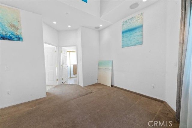 38512 North Shore Drive, Fawnskin, CA 92333