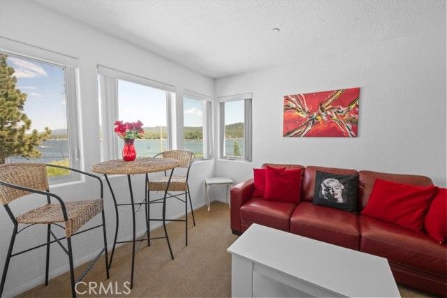 38512 North Shore Drive, Fawnskin, CA 92333