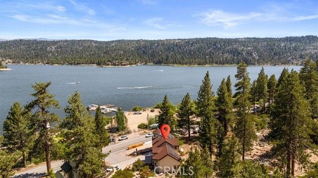 38512 North Shore Drive, Fawnskin, CA 92333