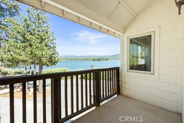 38512 North Shore Drive, Fawnskin, CA 92333