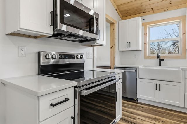 4249 State Highway 1651, Pine Knot, KY 42635