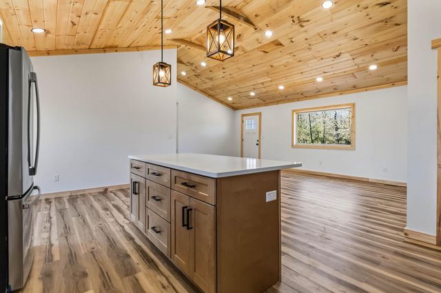 4249 State Highway 1651, Pine Knot, KY 42635