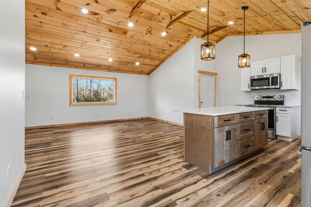 4249 State Highway 1651, Pine Knot, KY 42635