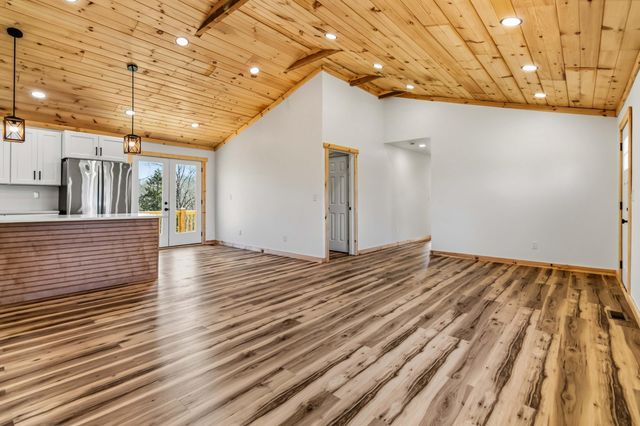 4249 State Highway 1651, Pine Knot, KY 42635