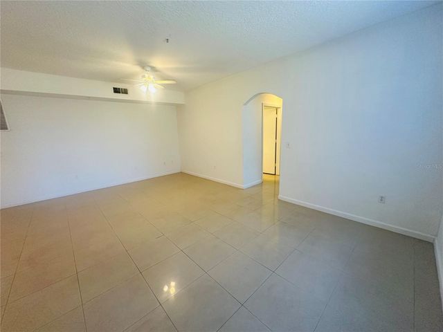 5560 METROWEST BOULEVARD 101, Orlando, FL 32811