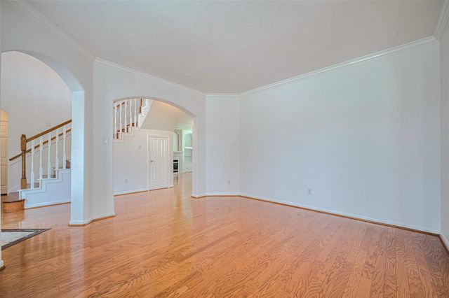 9218 Memorial Pines Way, Spring, TX 77379