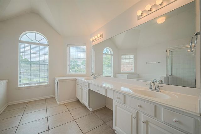 9218 Memorial Pines Way, Spring, TX 77379