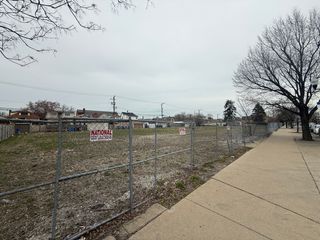 3700 W 63rd Street, Chicago, IL 60629