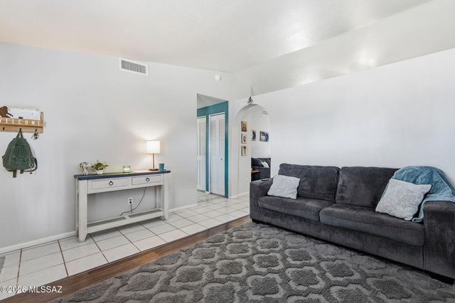 2591 W Vereda Amarillo, Tucson, AZ 85746