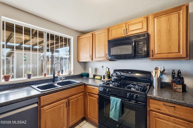 2591 W Vereda Amarillo, Tucson, AZ 85746