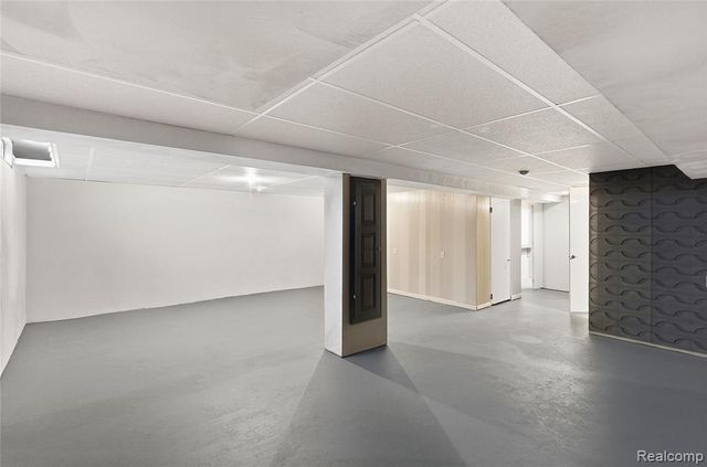 49990 Helfer Blvd, Wixom, MI 48393