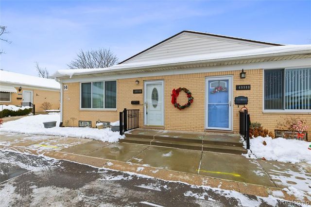 49990 Helfer Blvd, Wixom, MI 48393