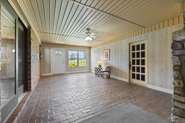 172 Walden Lane, Bronston, KY 42518