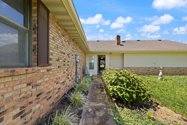 172 Walden Lane, Bronston, KY 42518
