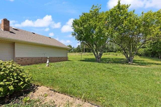 172 Walden Lane, Bronston, KY 42518