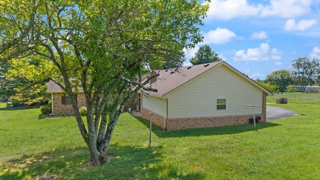 172 Walden Lane, Bronston, KY 42518