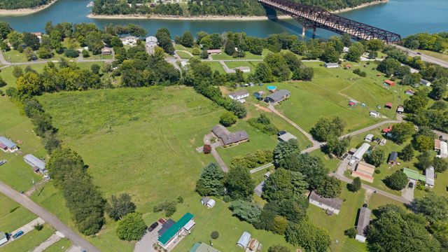 172 Walden Lane, Bronston, KY 42518