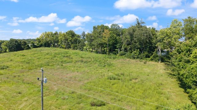 172 Walden Lane, Bronston, KY 42518