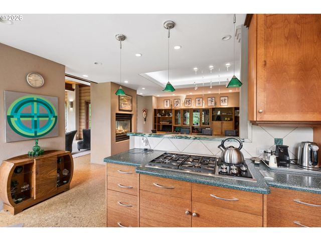 20088 S ATHENS Dr, Oregon City, OR 97045