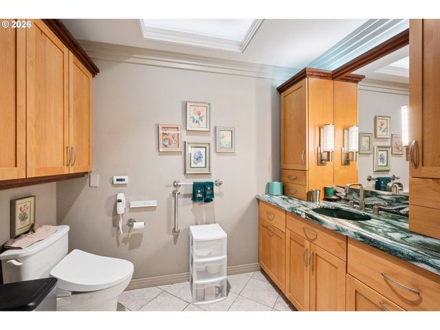 20088 S ATHENS Dr, Oregon City, OR 97045