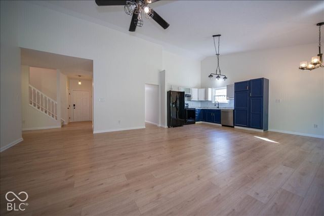 1142 Crestwood Drive, Greenwood, IN 46143
