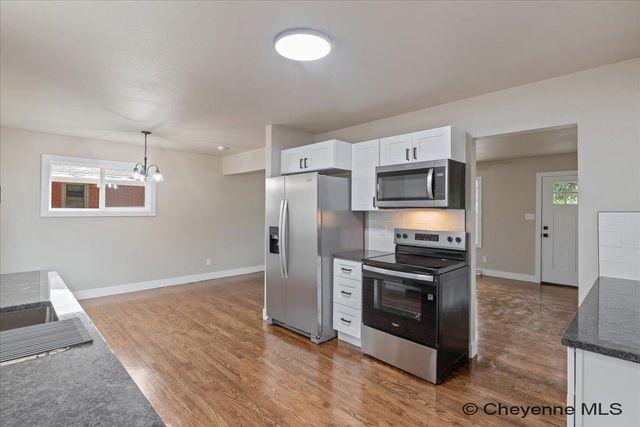 3413 FRONTIER ST, Cheyenne, WY 82001