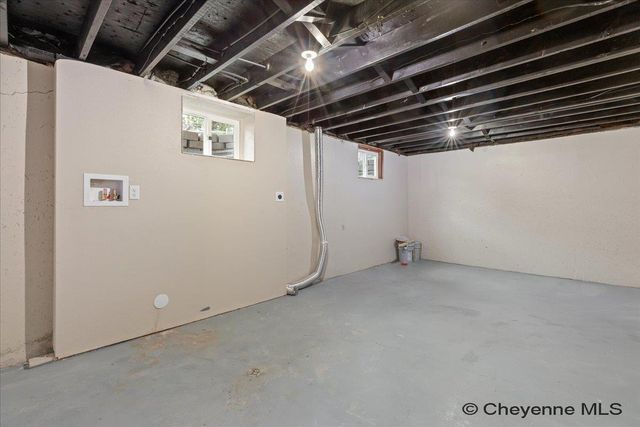3413 FRONTIER ST, Cheyenne, WY 82001