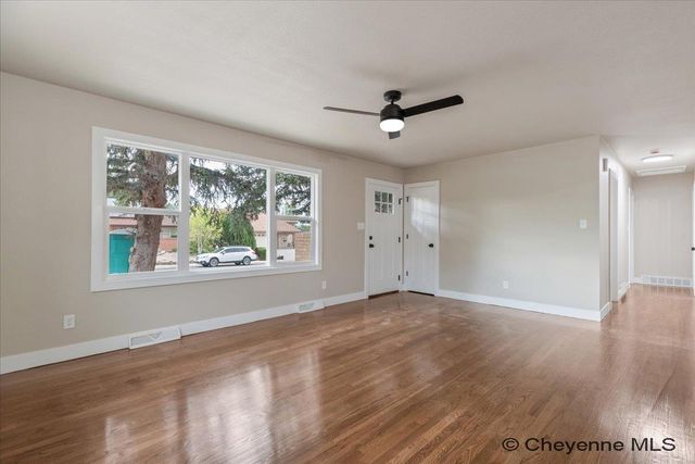 3413 FRONTIER ST, Cheyenne, WY 82001