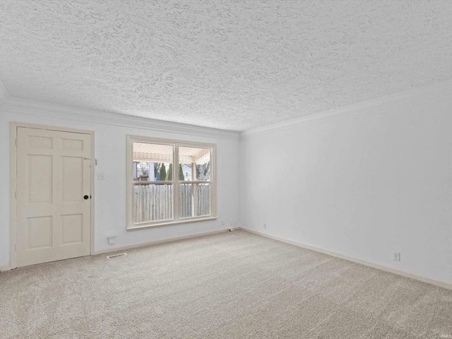 4799 Elizabeth Lane, Newburgh, IN 47630