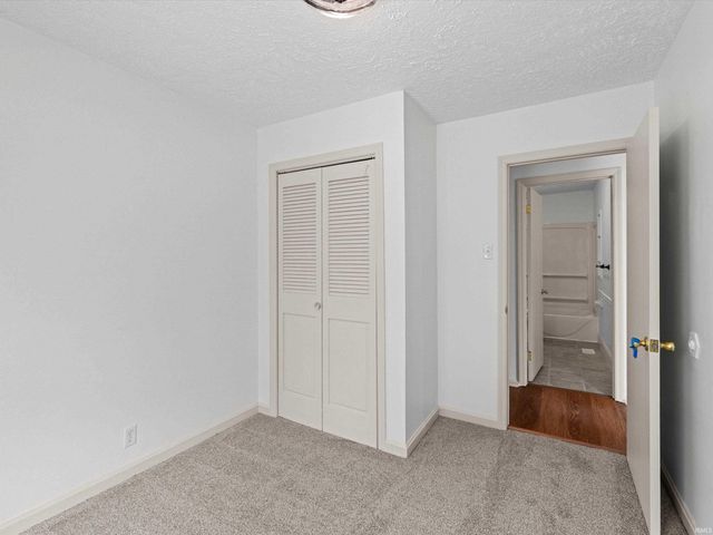 4799 Elizabeth Lane, Newburgh, IN 47630