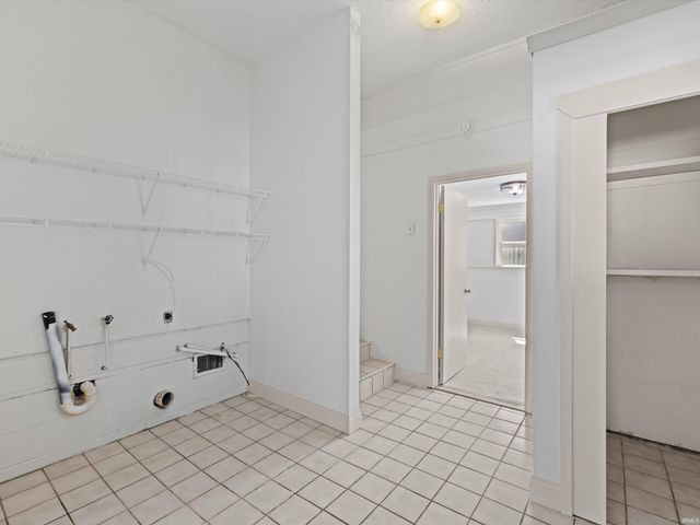 4799 Elizabeth Lane, Newburgh, IN 47630