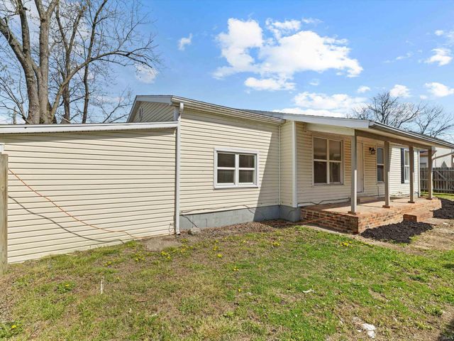 4799 Elizabeth Lane, Newburgh, IN 47630