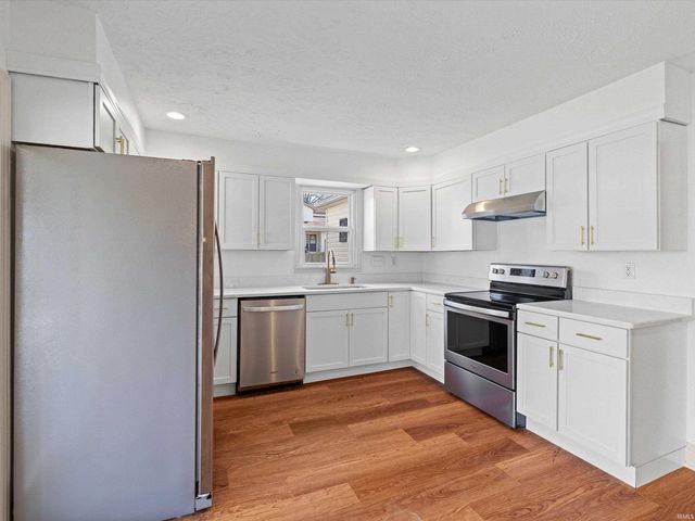 4799 Elizabeth Lane, Newburgh, IN 47630