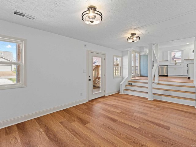 4799 Elizabeth Lane, Newburgh, IN 47630