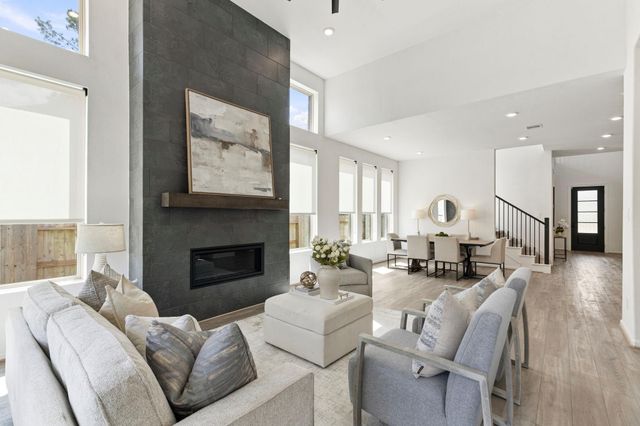 608 Cypress Bay Lane, Pinehurst, TX 77362
