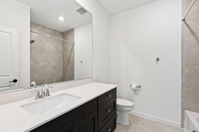 608 Cypress Bay Lane, Pinehurst, TX 77362