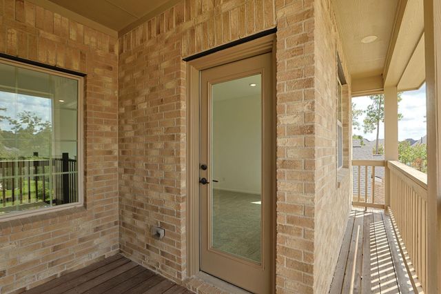 608 Cypress Bay Lane, Pinehurst, TX 77362
