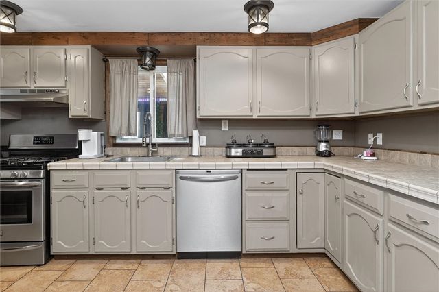 178 Ridgewood Road, Greece, NY 14626