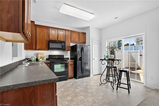 4333 Alderny Place, High Point, NC 27265