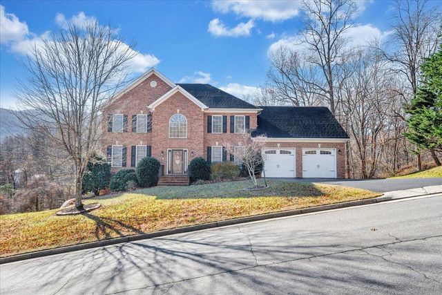 7524 Autumn Park DR, Roanoke, VA 24018
