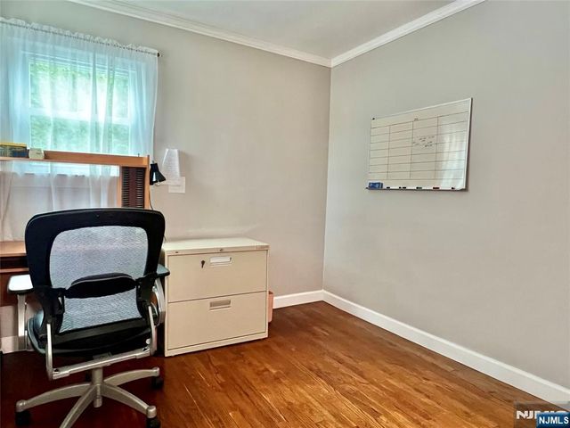 6 White Beeches Drive, Dumont, NJ 07628