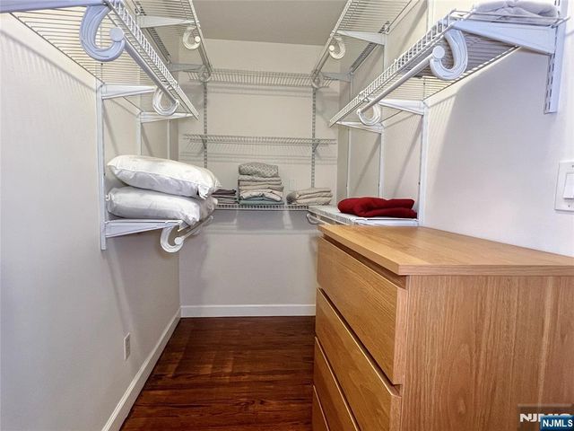 6 White Beeches Drive, Dumont, NJ 07628