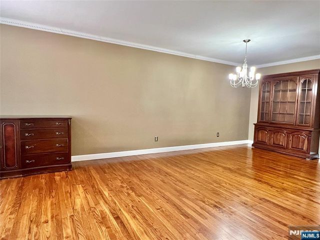 6 White Beeches Drive, Dumont, NJ 07628