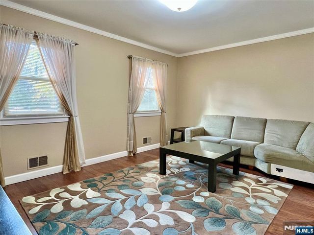 6 White Beeches Drive, Dumont, NJ 07628