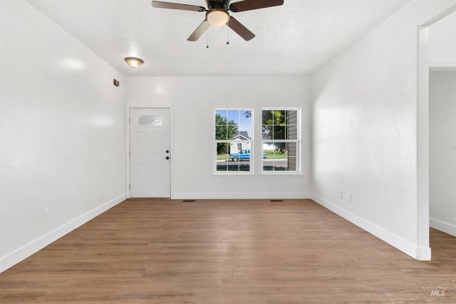 925 22nd Ave East, Jerome, ID 83338