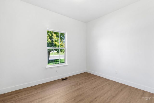 925 22nd Ave East, Jerome, ID 83338